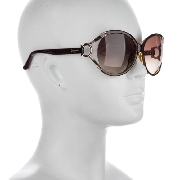 Salvatore Ferragamo SF600s Grey Oval Oversized Sunglasses w/ Gradient Lenses NWT - Picture 3 of 10